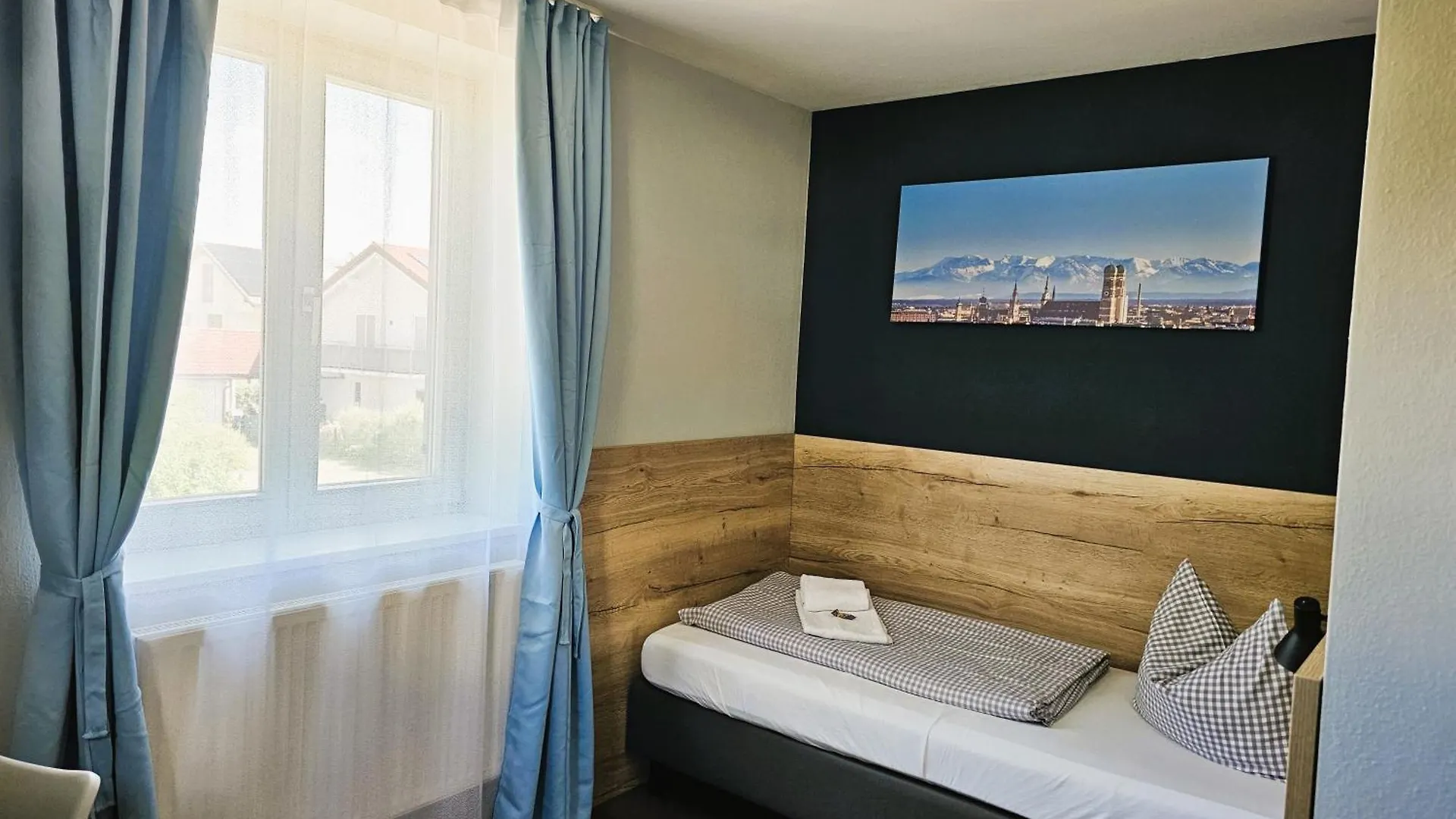Novitel Pension Pliening - München Messe